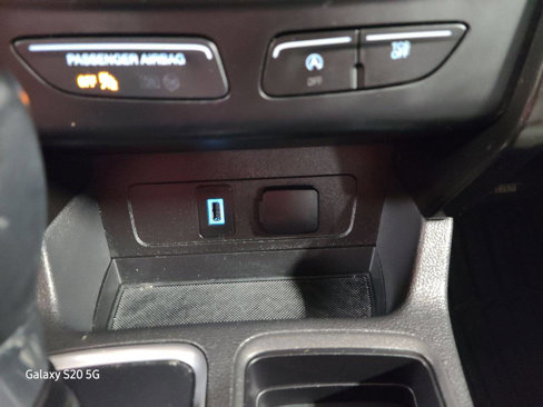 Used 2018 Ford Escape SE w/ SE Sport Appearance Package image 31