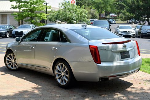 Used 2017 Cadillac XTS Luxury image 9