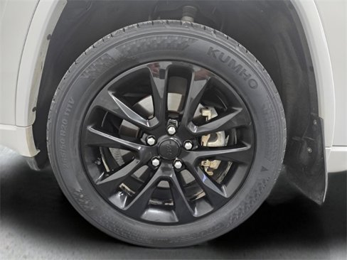 Used 2022 Jeep Grand Cherokee Laredo X image 29