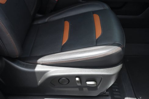 Used 2022 GMC Sierra 1500 AT4 w/ AT4 Premium Package image 30