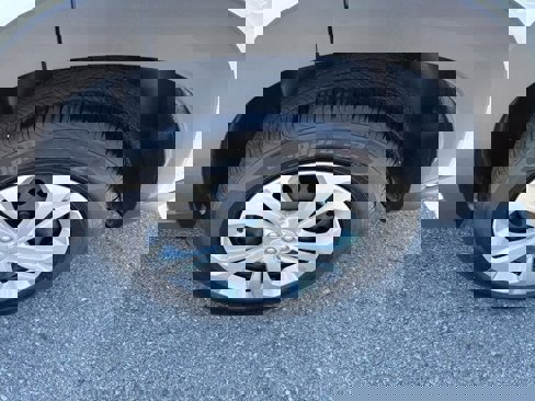 Certified 2025 Chevrolet Trax LS image 8