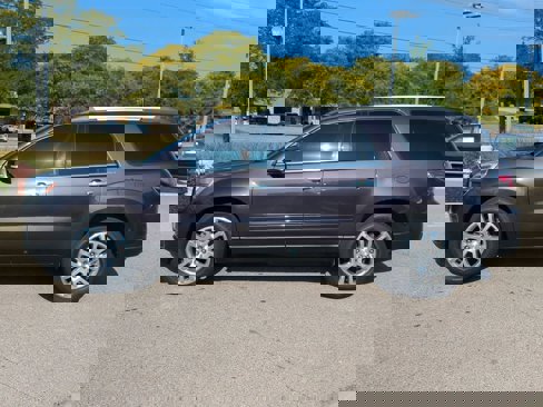 Used 2015 GMC Acadia SLT w/ Premium Edition image 5