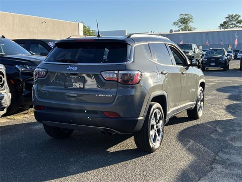 Used 2019 Jeep Compass Limited image 9