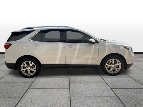 Used 2020 Chevrolet Equinox LT image 6