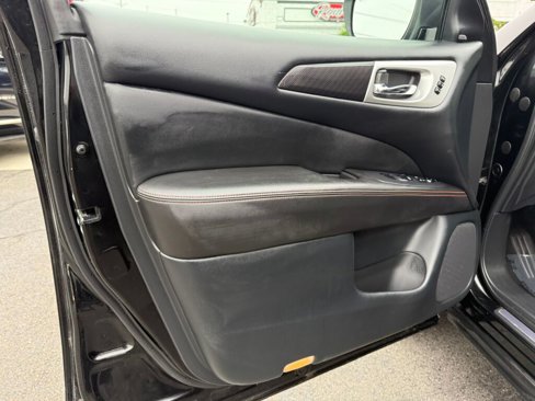 Used 2019 Nissan Pathfinder SL image 9