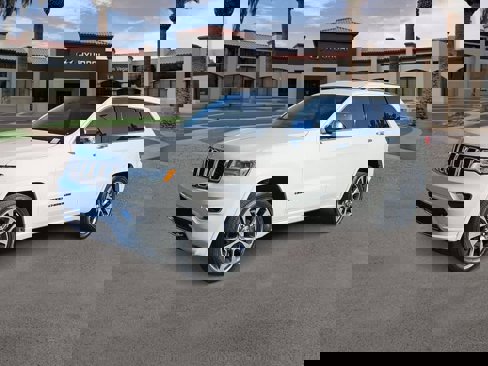 Used 2017 Jeep Grand Cherokee Overland image 4