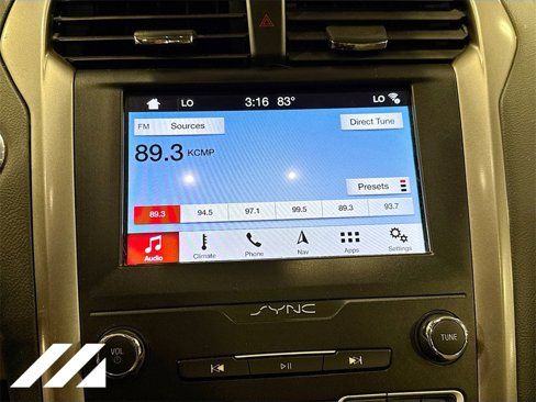 Used 2019 Ford Fusion SEL image 17