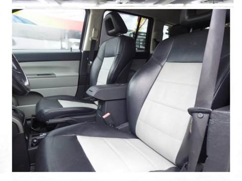 Used 2007 Jeep Compass Limited w/ Driver Convenience Group image 14