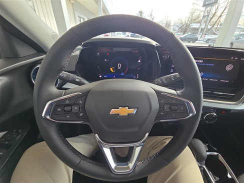 New 2025 Chevrolet Trax LT w/ LT Convenience Package image 11