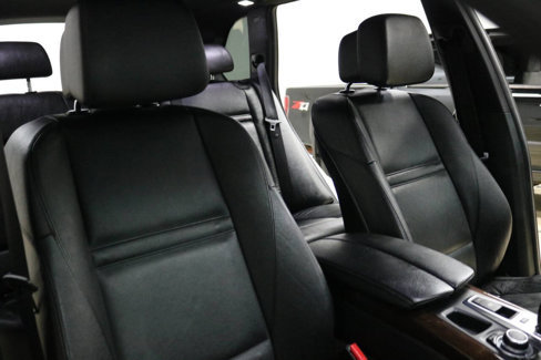 Used 2011 BMW X5 xDrive50i image 35