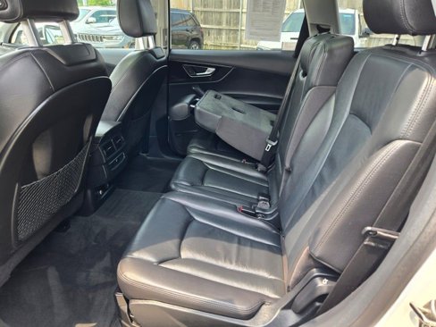 Used 2019 Audi Q7 3.0T Premium Plus image 17