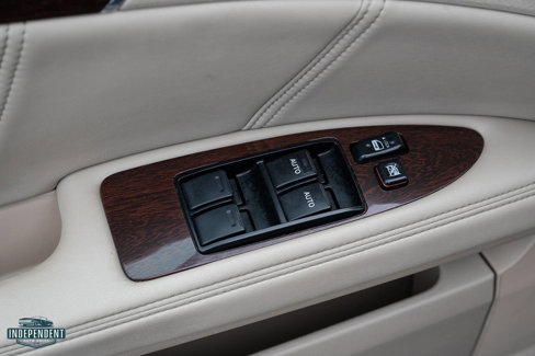 Used 2009 Toyota Avalon Limited image 19