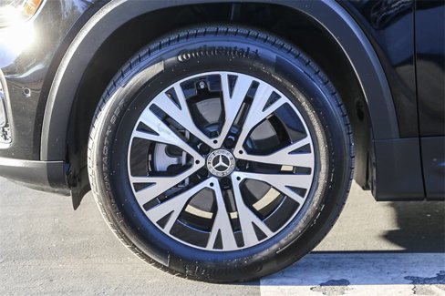 Used 2024 Mercedes-Benz GLB 250 4MATIC image 11