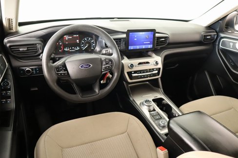 Used 2021 Ford Explorer 4WD image 2