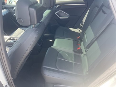 Used 2023 Audi Q3 2.0T Premium image 18