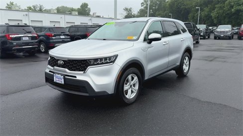 Used 2021 Kia Sorento LX image 4