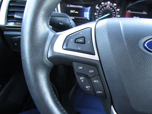 Used 2016 Ford Fusion SE w/ Equipment Group 202A image 19