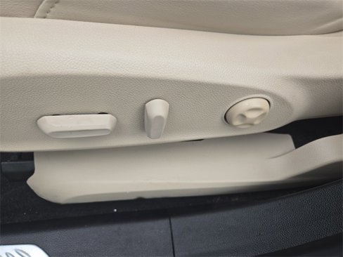 Used 2019 Buick Envision Premium image 11
