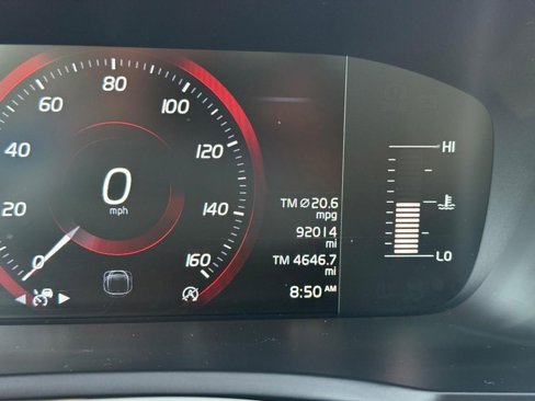 Used 2018 Volvo XC90 T5 Momentum image 23