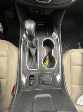 Used 2022 Chevrolet Traverse LT image 14