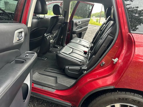 Used 2017 Nissan Pathfinder SL image 24