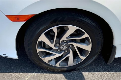Used 2018 Honda Civic EX image 10