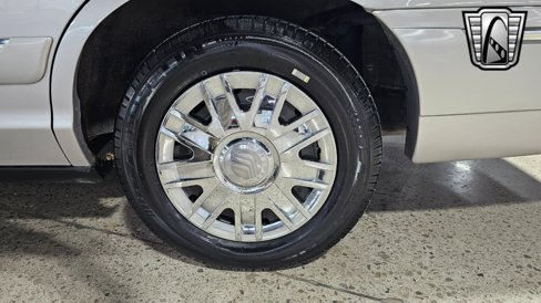 Used 2005 Mercury Grand Marquis GS image 7