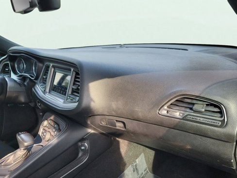 Used 2023 Dodge Challenger SXT image 14