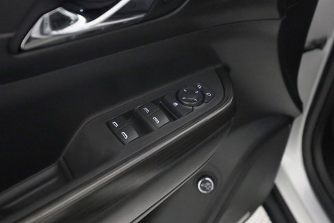 Used 2020 GMC Acadia SLT w/ Driver Alert Package II image 19