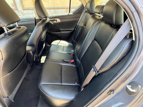 Used 2015 Lexus CT 200h image 14