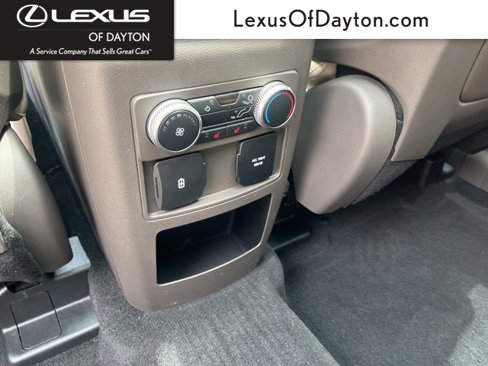 Used 2020 Ford Explorer Platinum w/ Premium Technology Package image 33
