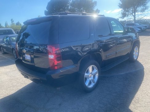 Used 2007 Chevrolet Tahoe LTZ w/ LTZ Preferred Equipment Group image 3