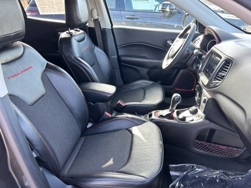 Used 2021 Jeep Compass Trailhawk image 14