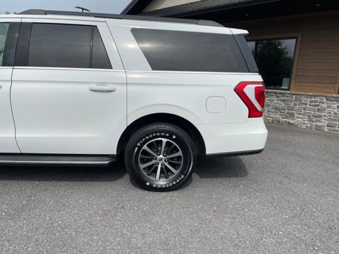 Used 2018 Ford Expedition Max XLT w/ Equipment Group 202A image 4