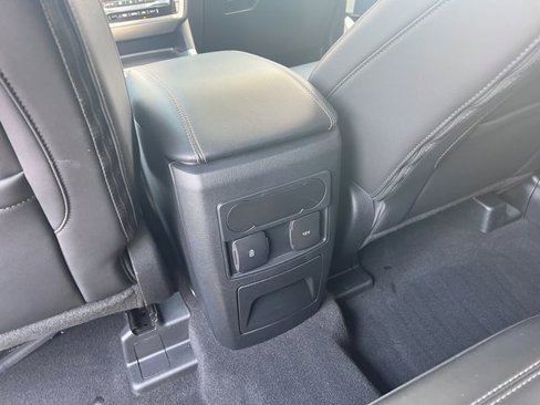 Used 2023 Ford Explorer XLT w/ Equipment Group 202A image 39