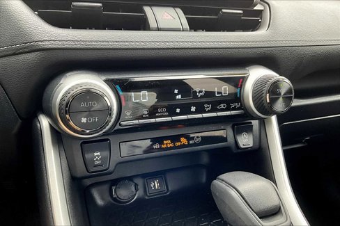 Used 2024 Toyota RAV4 XLE image 26
