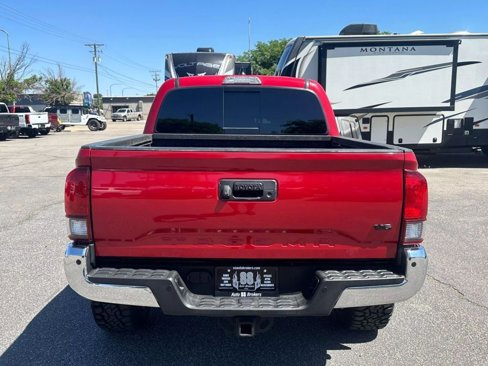 Used 2022 Toyota Tacoma SR5 image 7