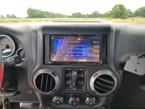 Used 2013 Jeep Wrangler Unlimited Sport image 19