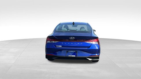 Used 2023 Hyundai Elantra SEL image 6