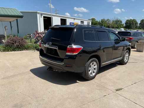 Used 2013 Toyota Highlander FWD image 9