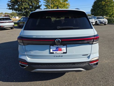 New 2025 Volkswagen Taos SE image 5