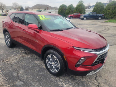 Used 2023 Chevrolet Blazer LT image 1