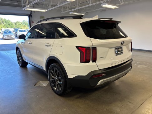 Used 2021 Kia Sorento EX w/ EX AWD X-Line Package image 3