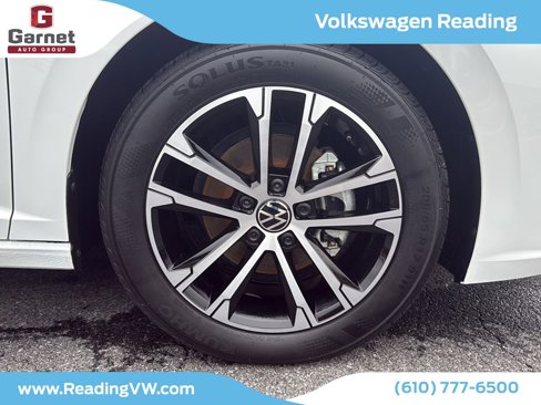 Certified 2024 Volkswagen Jetta Sport image 8