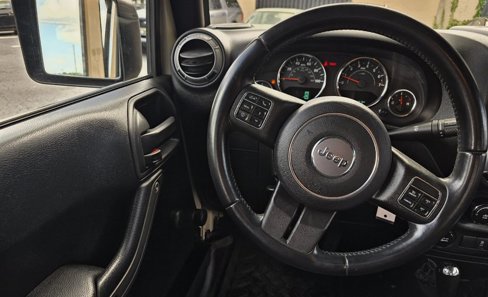 Used 2016 Jeep Wrangler Unlimited Sport w/ Connectivity Group image 17