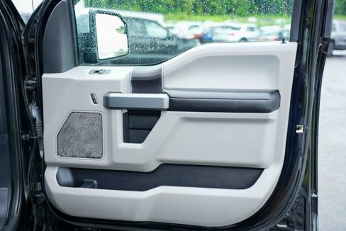 Used 2017 Ford F150 XLT image 16