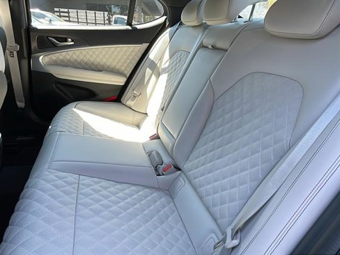 Used 2025 Genesis G70 3.3T Advanced w/ Sport Prestige Package image 16