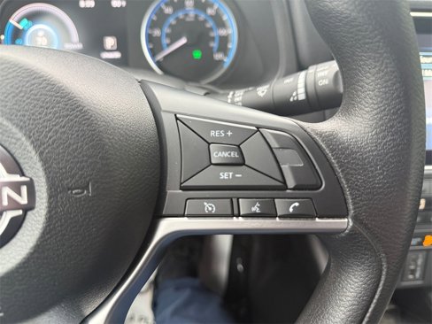Used 2023 Nissan Leaf S image 22