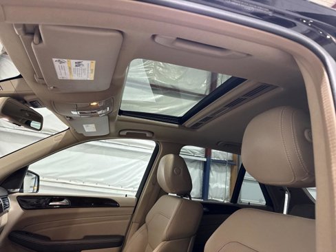 Used 2015 Mercedes-Benz ML 350 4MATIC image 50