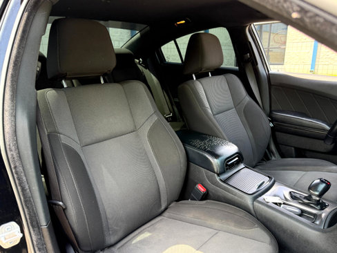 Used 2022 Dodge Charger SXT w/ Blacktop Package image 21